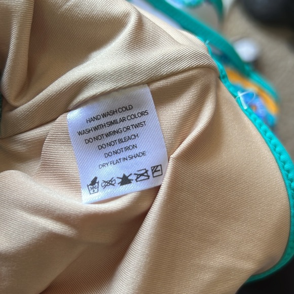 NWT Cabana Life Santorini High Neck Bikini Top XL - Picture 4 of 7